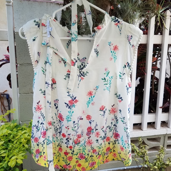 CRESCENT & WILLOUGH Top/Blouse - Picture 2 of 6